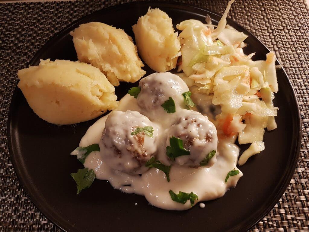 Boulettes de viande à la sauce blanche