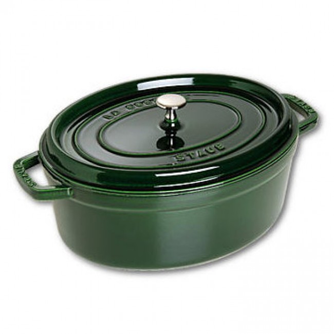 Cocotte ovale 31 cm en fonte émaillée vert basilic - Vitamines - Staub
