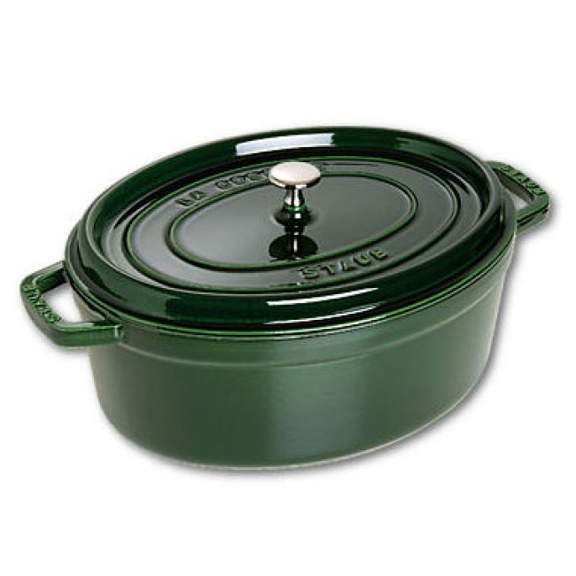 Cocotte ovale 33 cm en fonte émaillée vert basilic - Vitamines - Staub